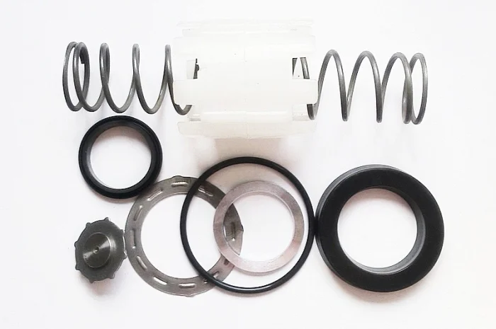 Ремкомплект главного тормозного цилиндра с сервомотором Stalowa Wola L-34- фото № 1