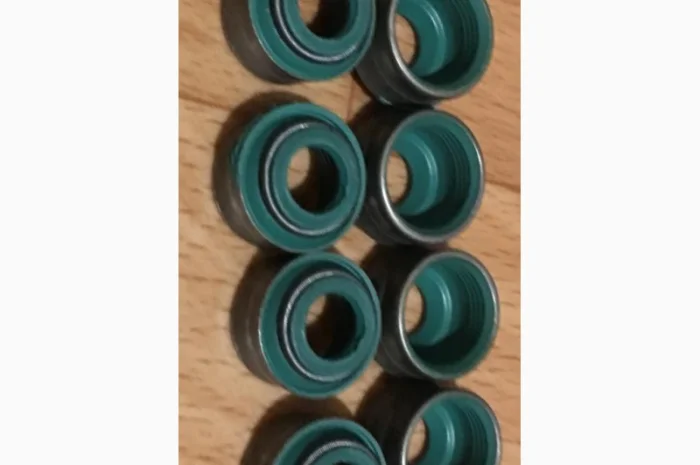 Сальники клапанов двигателя Андория 4ст90- фото № 1