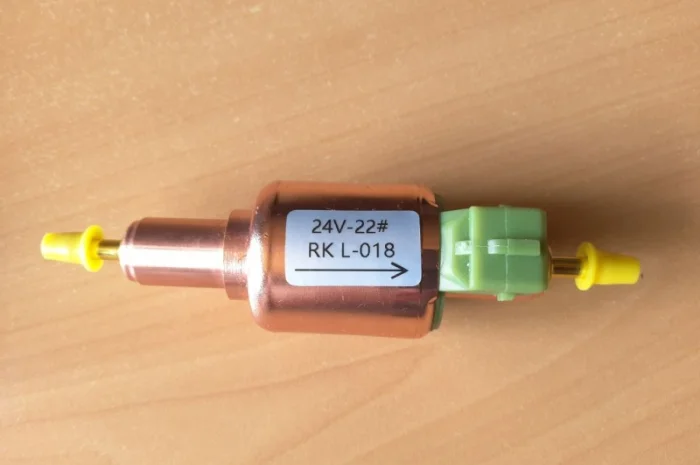 Паливний насос Китайського автономного обігрівача 2-5квт 24в 22мл- фото № 4