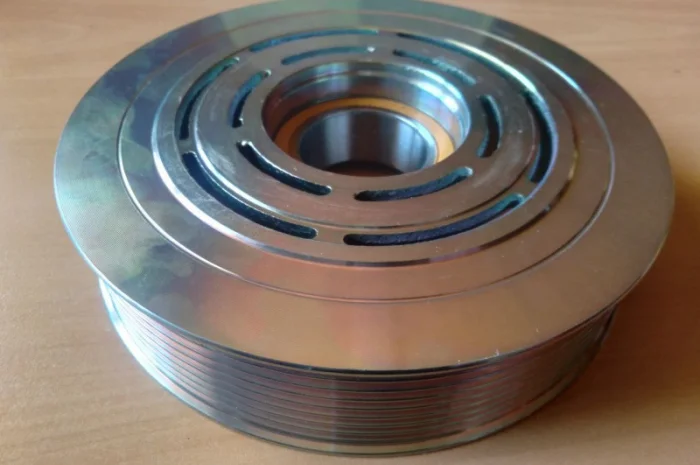 Муфта компресора кондиціонера спецтехніки Renault у зборі- фото № 4