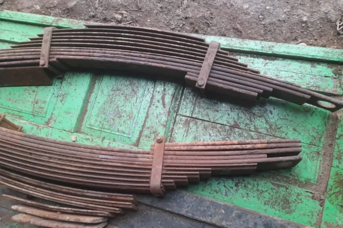 Продам для тракторного причепа 2ПТС-9 ресори в зборі- фото № 2