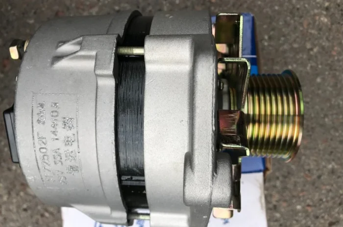 Генератор 612600090206D 28V, 55A двигатель WD615- фото № 1