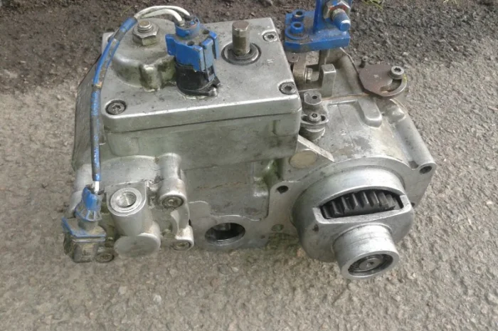 DEUTZ. Запчасти на двигатель diesel «DEUTZ» F4L912, BF4L913, F6L912, BF6L913- фото № 9