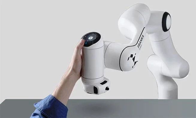 Коллаборативный робот Franka Emika Panda- фото № 1