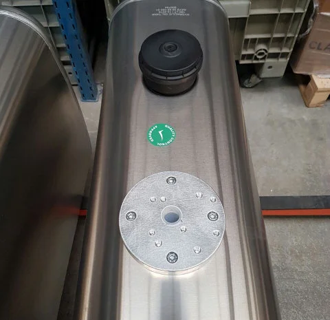 Бак гидравлический (гидробак) закабинный 150 л алюминиевый (50х31х100)- фото № 3