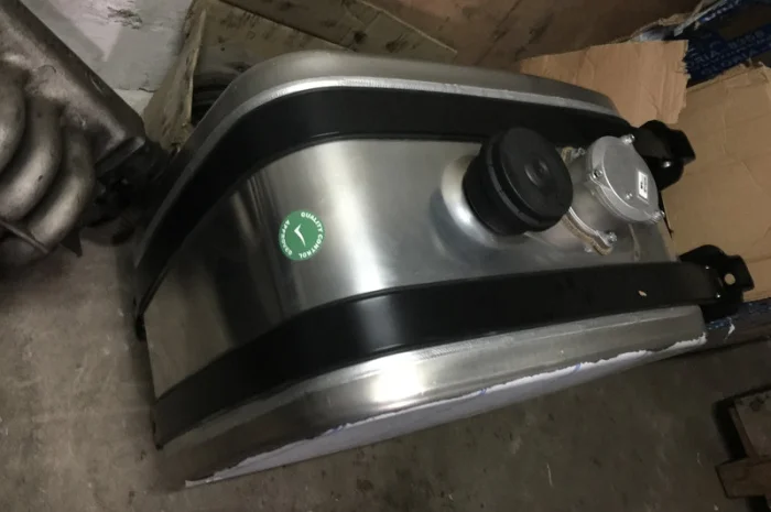 Бак гидравлический (гидробак) бокового крепления 80 л алюминиевый (42х50х52)- фото № 2