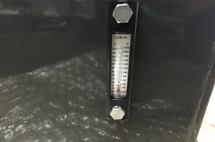 Бак гидравлический (гидробак) закабинный 64 л железный (40х40х40)- фото № 2