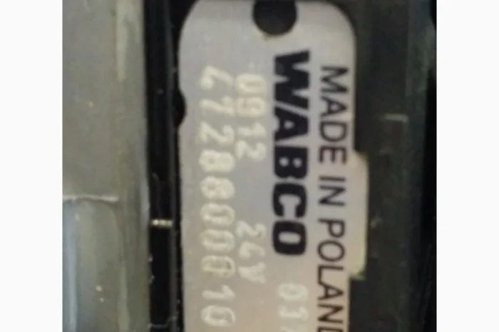 4728800010 Кран уровня пола WABCO на Magnum DXI, DAF, MAN- фото № 4