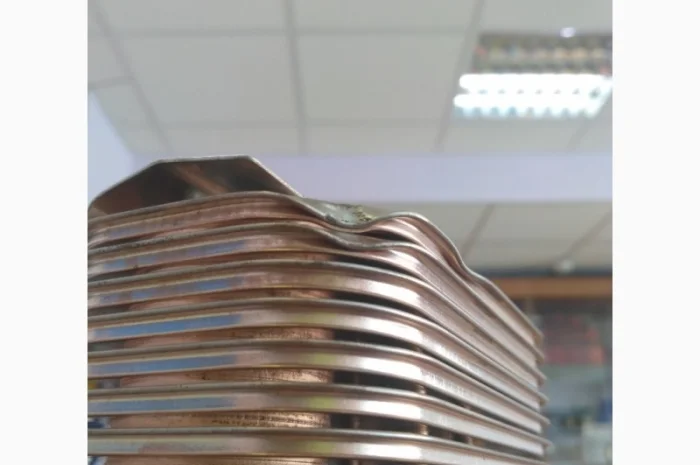 Масляный радиатор Febi 44425, Масляный радиатор 51056010179 Man TGL/TGM- фото № 8