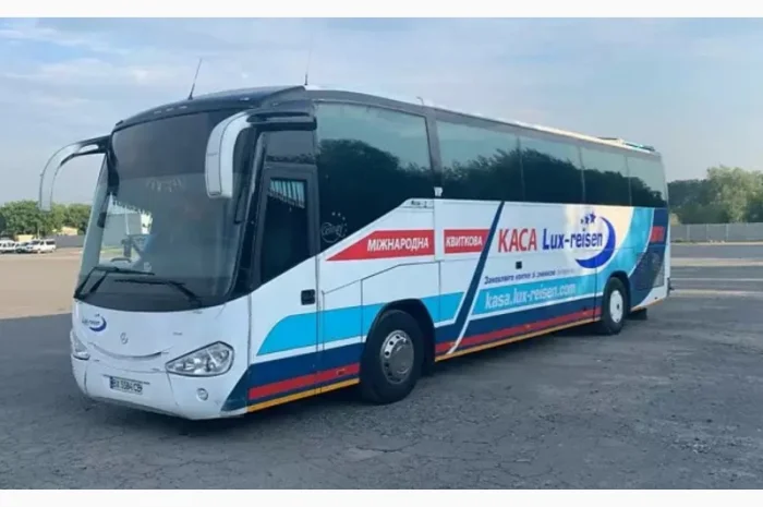 Радиатор автобуса Mercedes Benz О 303- фото № 2