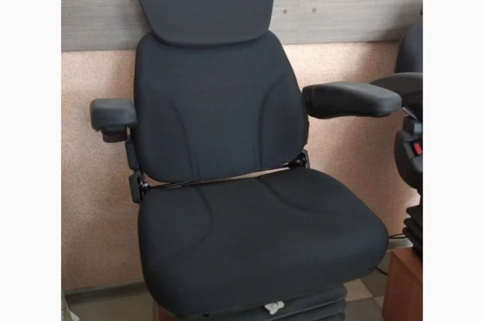 Сидіння для трактора (МТЗ, ХТЗ, John Deere, Case, Claas, New Holland)- фото № 1