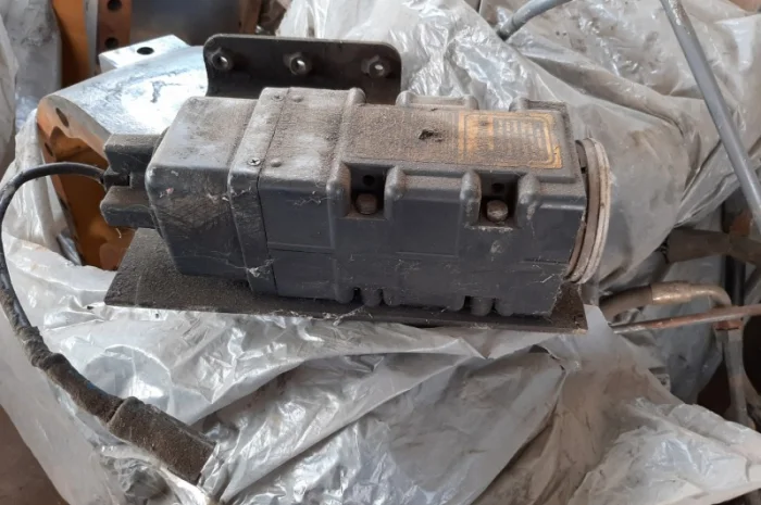 Запчасти на трактор CAT CHALLENGER 55, Claas Challenger 55- фото № 11