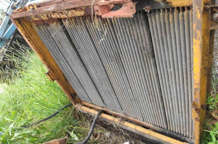 Радіатор охолодження та масляний на Кіровець К-700А- фото № 3