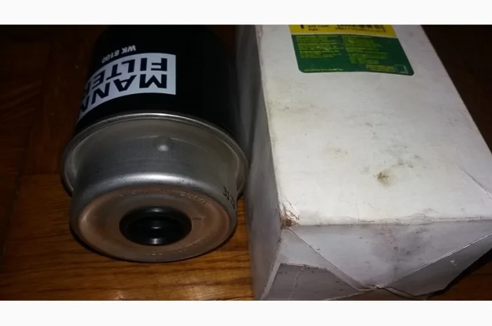 Фильтр топливный MANN FILTER WK 8100- фото № 2