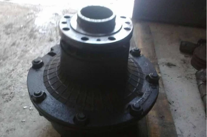 Редуктор бортовой Т-150К (151.39.011)- фото № 1