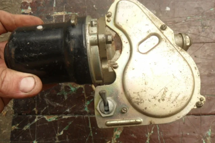 Продам новый оригинальный привод стеклоочистителя тракторов МТЗ и ЮМЗ- фото № 2