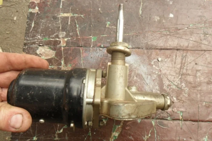 Продам новый оригинальный привод стеклоочистителя тракторов МТЗ и ЮМЗ- фото № 4