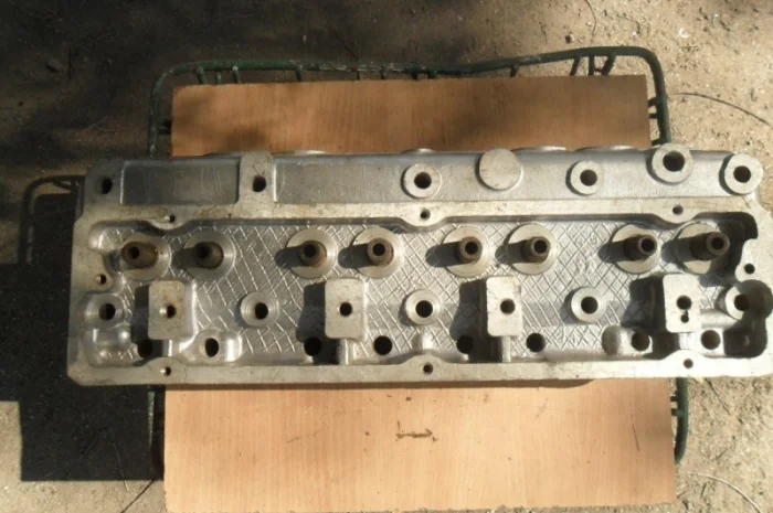 Новая оригинальная головка блока на ВОЛГУ ГАЗ 21, УАЗ, ГАЗЕЛЬ- фото № 1