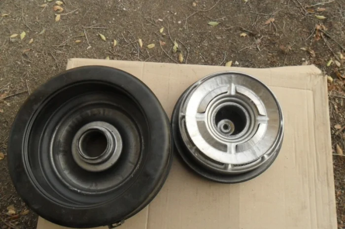 Новый оригинальный корпус воздушного фильтра волга газ 21, 22- фото № 3