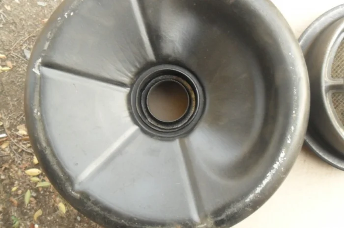 Новый оригинальный корпус воздушного фильтра волга газ 21, 22- фото № 5