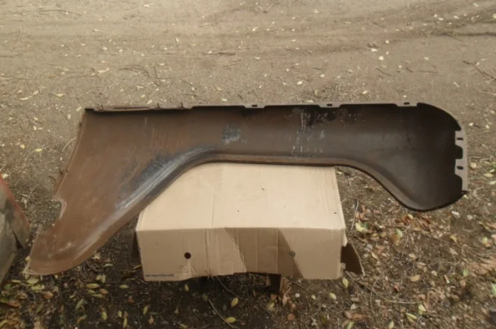 Новое оригинальное переднее крыло на уаз- фото № 2