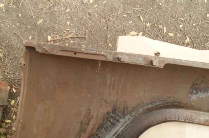 Новое оригинальное переднее крыло на уаз- фото № 3