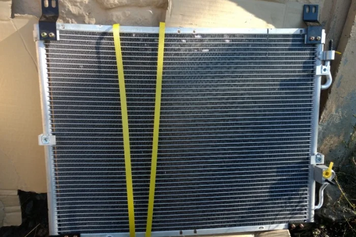Конденсатор кондиционера Санг енг SsangYong RX290new- фото № 1