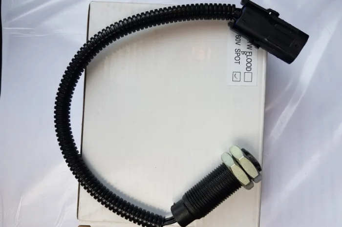 Датчик оборотов комбайна Кейс Case 245193C2 Аналог- фото № 4