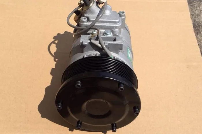 Компрессор кондиционера 7SBU16C комбайна CLAAS Jaguar 743645.2, 00 0743 645 2, 2009404050- фото № 6