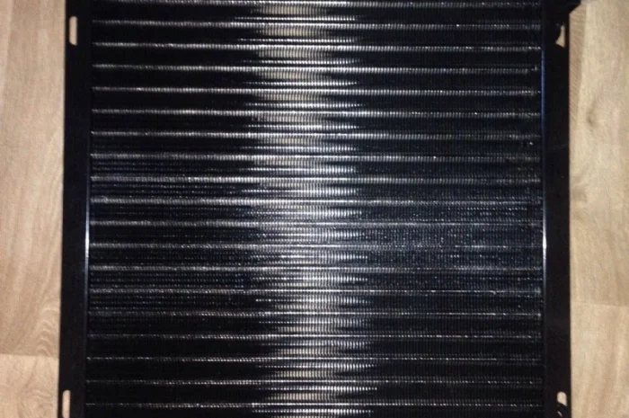 Радиатор (конденсатор) кондиционера на комбайн Дон 1500, трактор ХТЗ- фото № 2