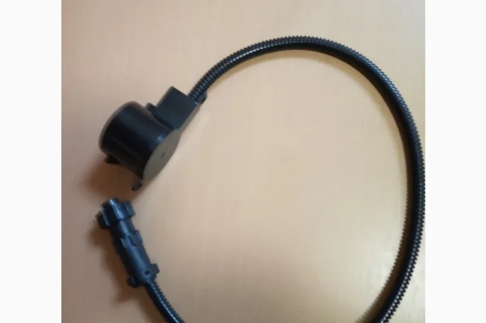 Датчик оборотов корпус Massey Ferguson D28780514 Аналог- фото № 1