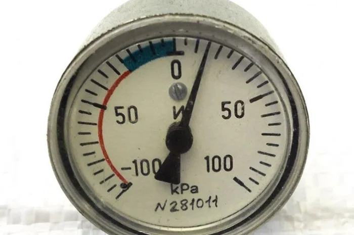 Мановакуумметр фильтра гидростатики на комбайн Дон-1500, Нива-эффект, Акрос Оригинал- фото № 2