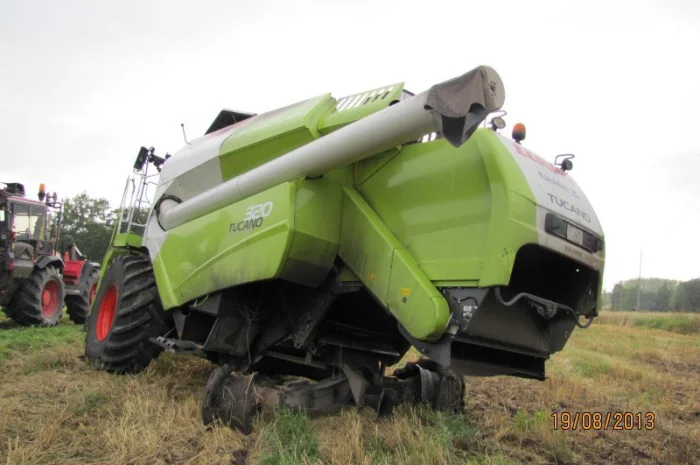CLAAS TUCANO 320 на запчасти 2011  года- фото № 1