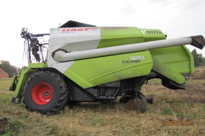 CLAAS TUCANO 320 на запчасти 2011  года- фото № 3