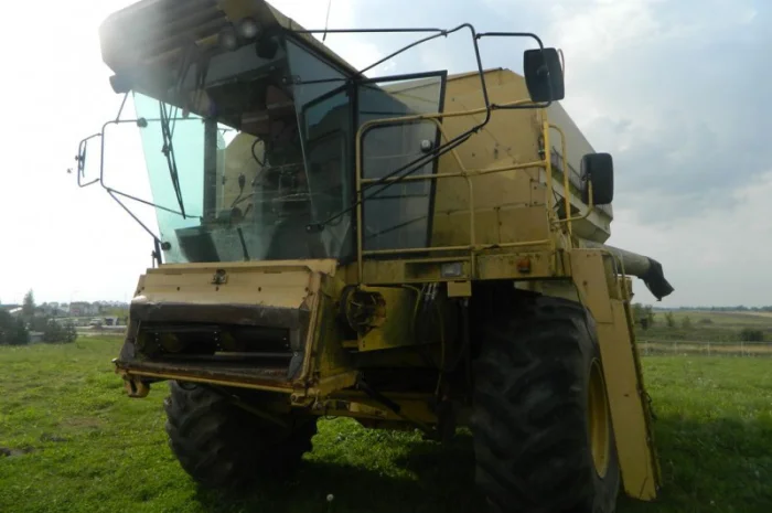NEW HOLLAND TF46 на запчасти- фото № 1