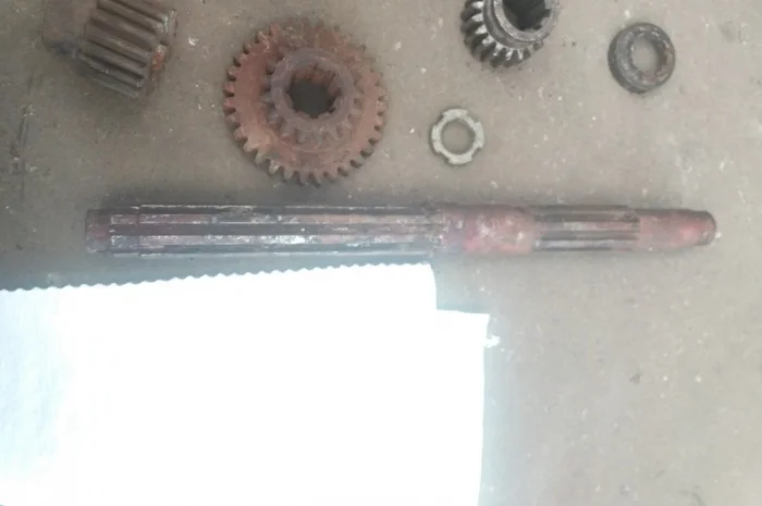 Вал первичный КПП комбайн СК-5 НИВА (54-60650)- фото № 1