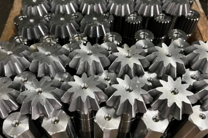 Запчастини - вали, шестерні, вал-шестерні, зірочки до кукурудзяних жниварок- фото № 2