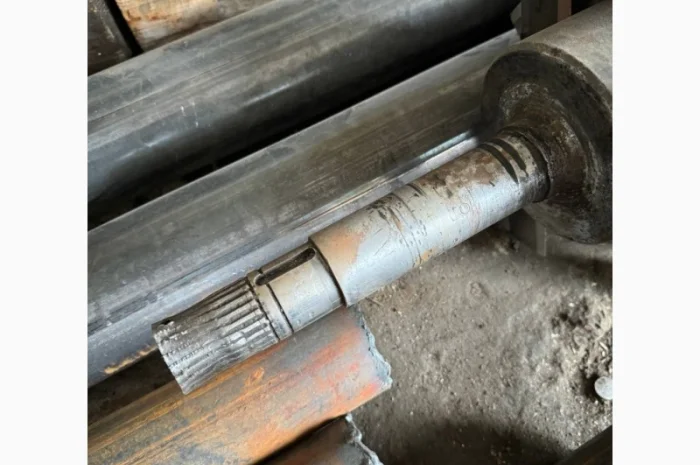 Ротор подрібнювача комбайна / Січкарня комбайна / Вал ротора соломоподрібнювача комбайна- фото № 1