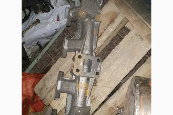 Коллектор выпускной к комбайну СК-5 НИВА каталожный номер 21-07С2- фото № 1