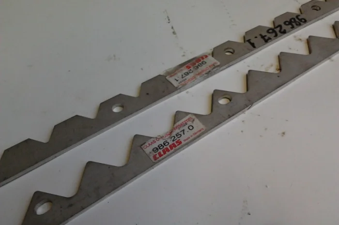 Планка зубчатая 0013125901 ягуар- фото № 1