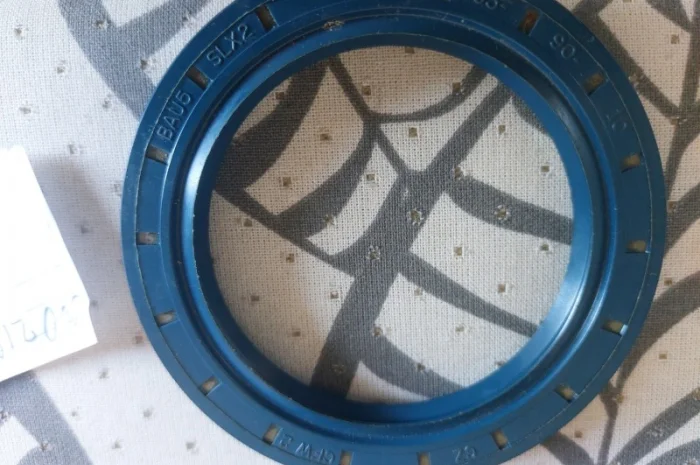 Сальник 65x90x10 оригинал 0002157930- фото № 1