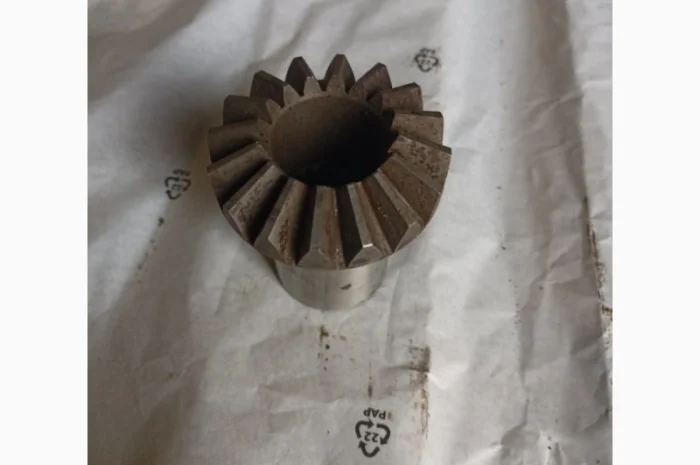 Шестерня 608528- фото № 1