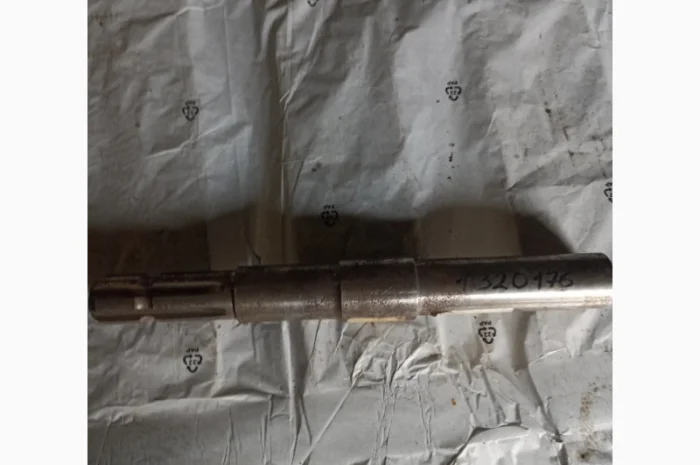 Вал приводний 1.320.176- фото № 1