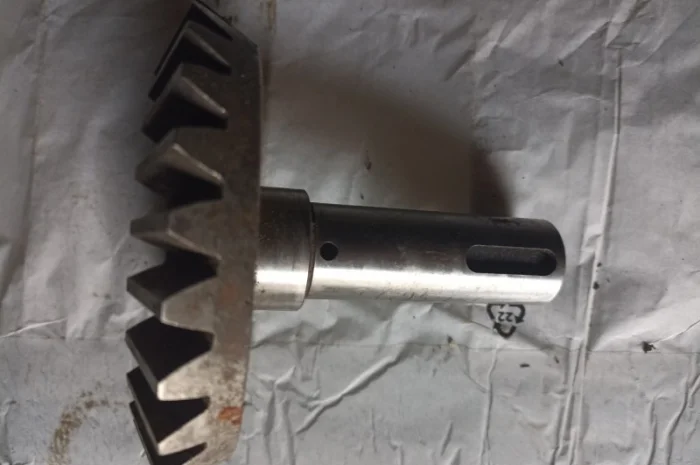 Шестерня 695136- фото № 1