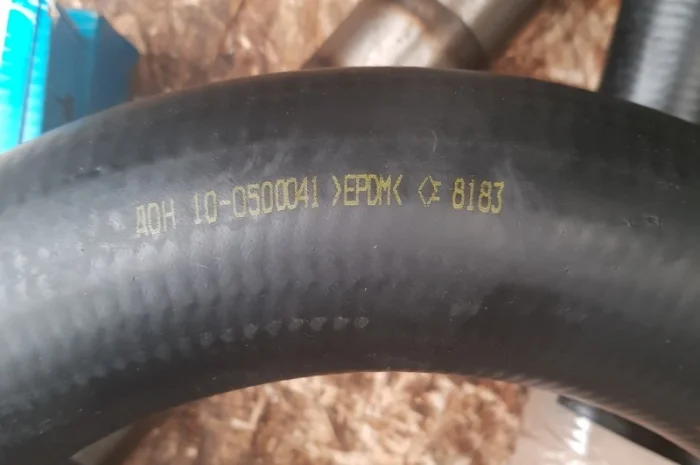 Патрубок радиатора комбайн ДОН-1500 3шт. 10.0500041/39/44- фото № 2