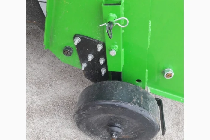 Праве колесо в зборі з стійкою однорядної картоплекопалки- фото № 3