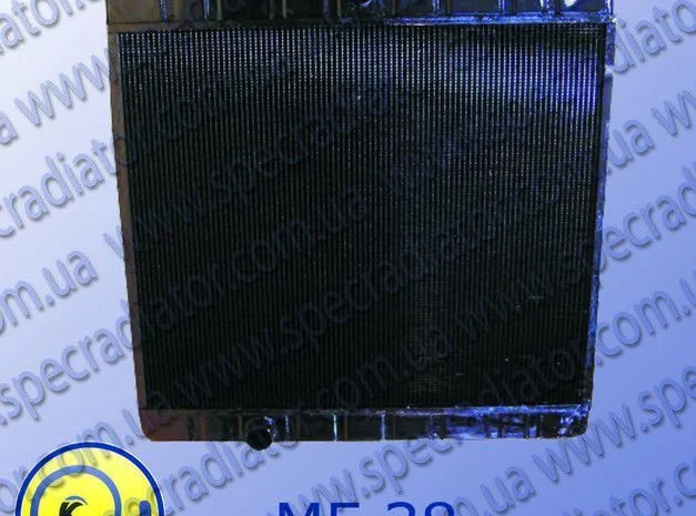 Радиатор водяного охлаждения двигателя MF 38 комбайна зерноуборочного- фото № 1