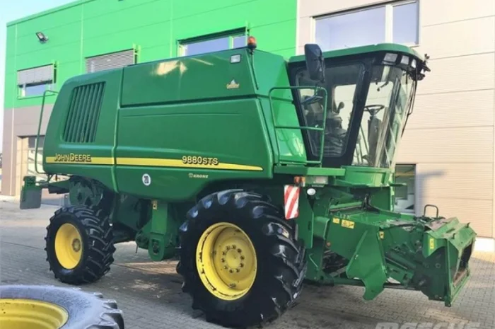 Радиатор водяной для комбайна John Deere 9880i STS- фото № 3