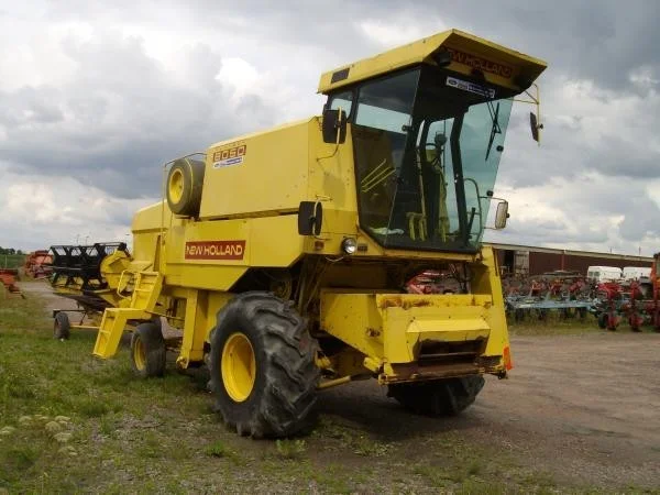 Радиатор масляный комбайна new holland 8050- фото № 2