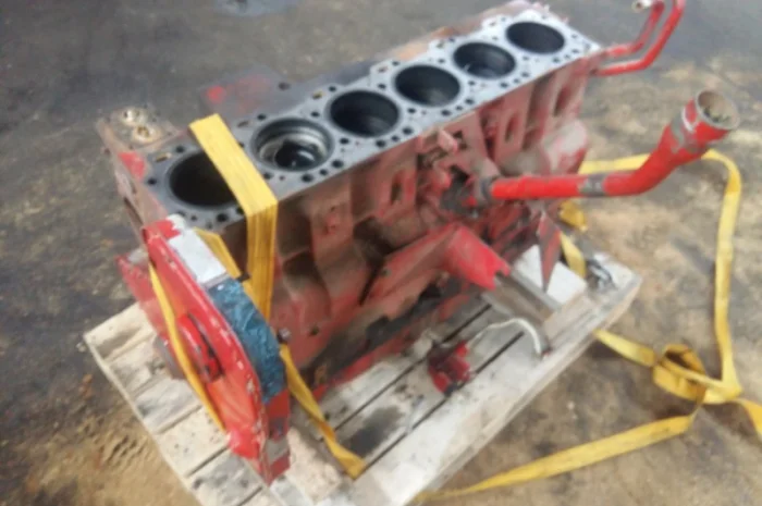 Блок цилиндров Case 2366 2388 2166- фото № 2